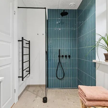 Newly Renovated Flat In Heart Of Leilighet